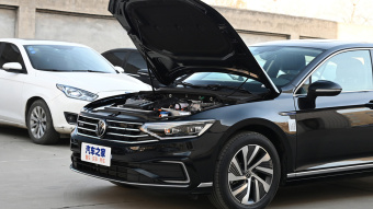 VW Magotan Luxury GTE